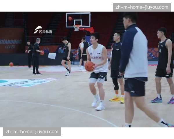 山东队内线压制战术见效 高速男篮七连胜领跑联盟 山东队内线压制战术见效 高速男篮七连胜领跑联盟