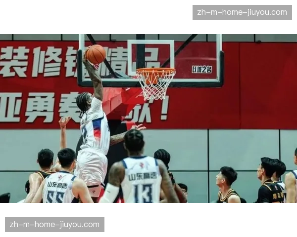 山东重新注册克里斯 手指伤愈后替代救火外援斯蒂尔